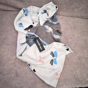 NWT Womens Karl Lagerfeld Two-Sided Logo Cat Scarf Streetwear Paris Work